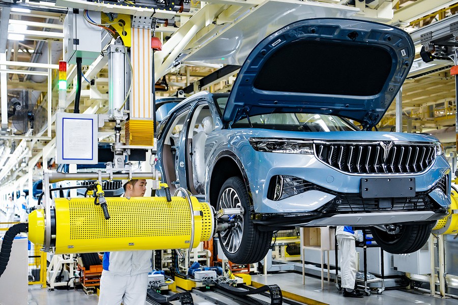 岚图战高温 为首批交付全力以赴-企业新闻-东风汽车集团有限公司